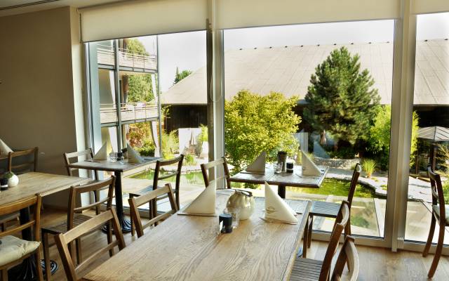 Restaurant Seestüberl mit Blick auf den Garten